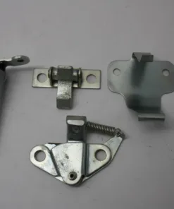 Gancio superiore chiusura cofano con gancio sicurezza e molla apertura iniziale e gancio inferiore