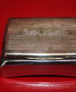 Portacenere sul regolo copri cambio